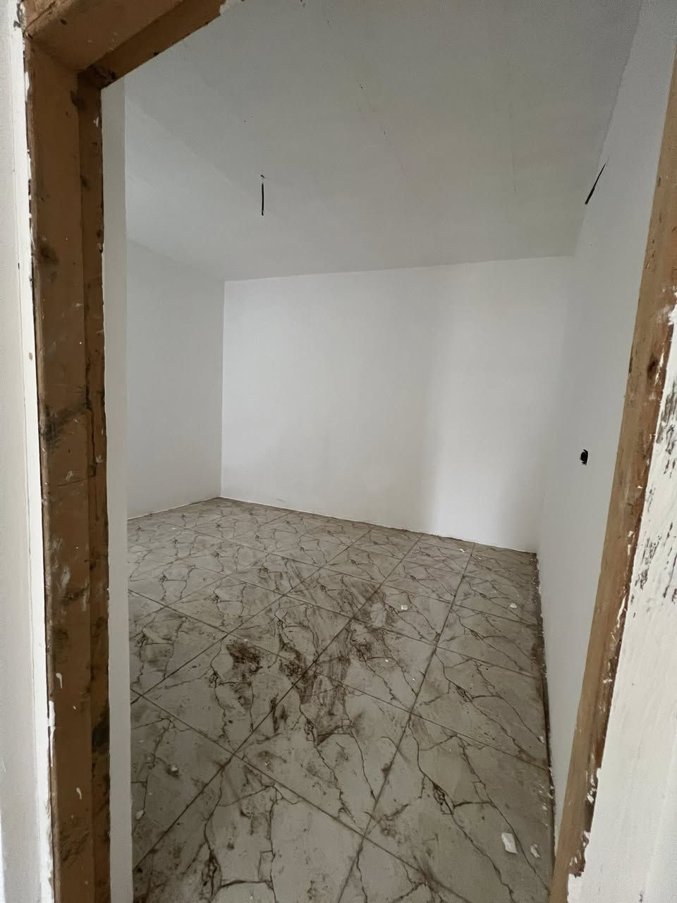 السلام عليكم
بيت للبيع المساحه 100 متر طابو صرف 

يحتوي ع استقبال وصاله وحمامات داخليه وخارجيه غرفه نوم الإنشاء سنه 2024 المكان حي المعرج 

الاستفسار 

مراجعه مكتب كامل للعقار 

***********

***********
