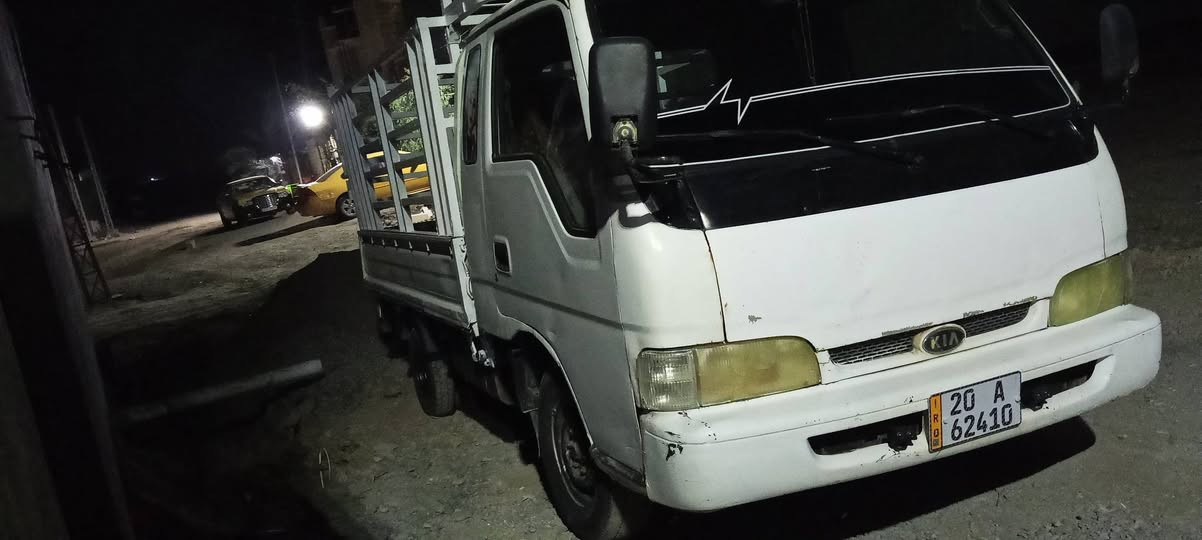 سلام عليكم فنتيره اللبيع موديل 97سياره نضيفه العنوان بعقوبه الستفسار على رقم ***********
