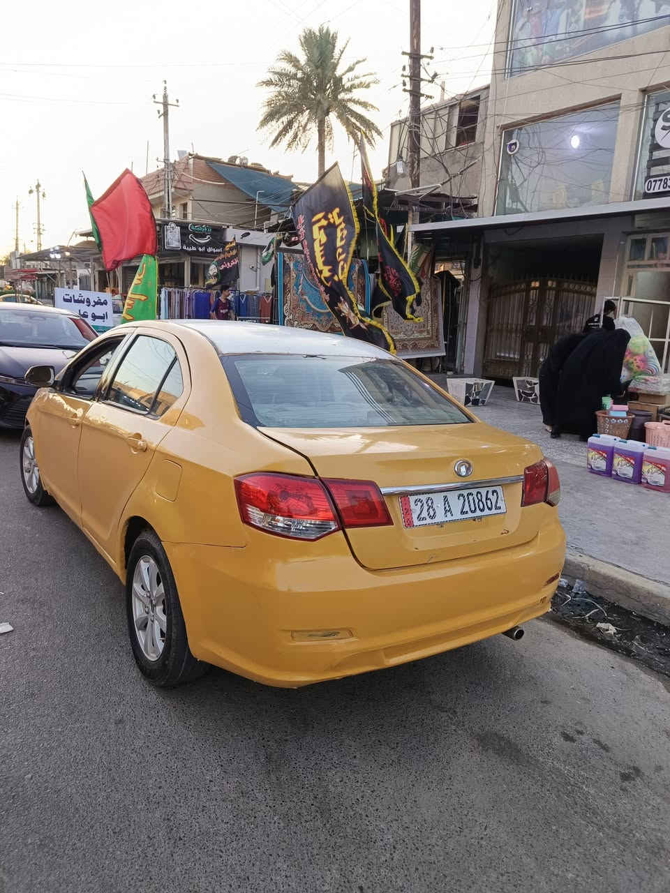 فولكس ١٣ رقم دولي مصفرة هيئة وغرامات محور كورلا حديث محرك وكير جيد جدا كشرها نظافتة حاليا ٦٠ ٪  مكاني بغداد جديدة رايدها ٢٦ ورقة ***********
