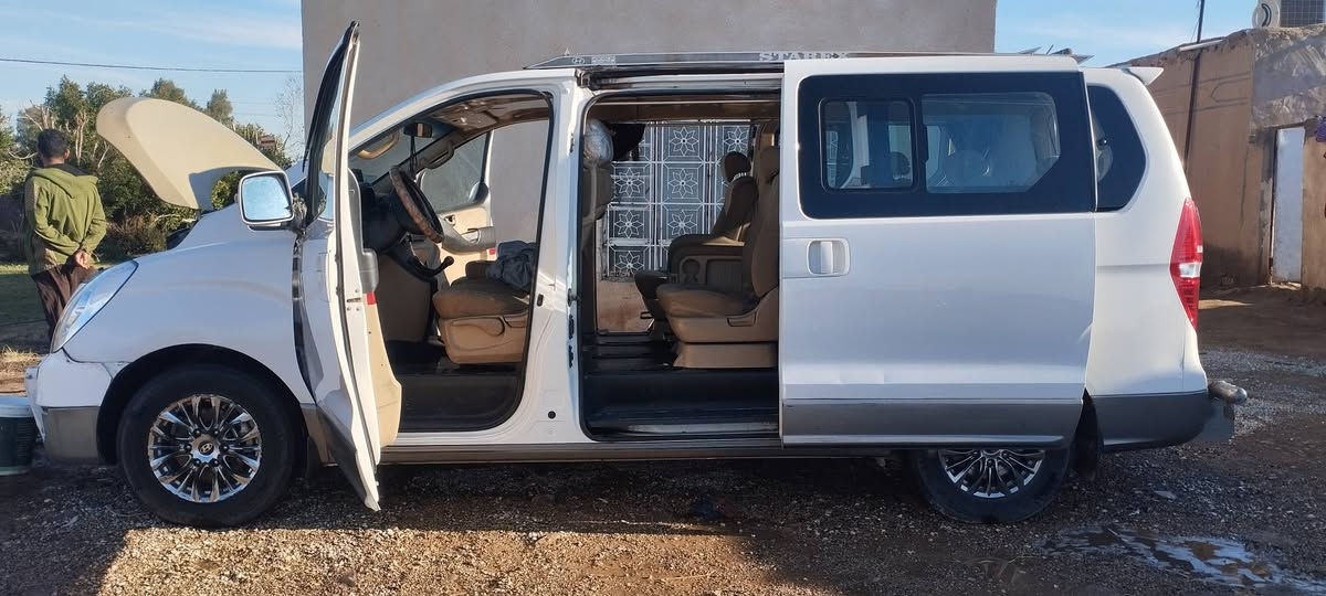 سلام عليكم سياره ستاركس 2016 مكفوله كفاله عامه بأسمي شخصيأ رقم الهاتف ***********
