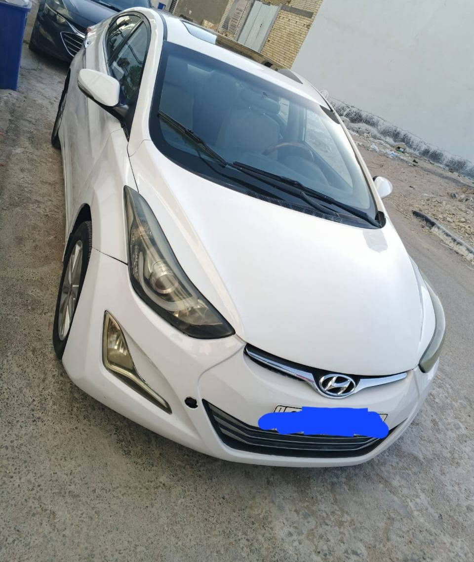 السلام عليكم النترا 16 خليجي مكينه 2000 رقم انكليزي مصبوغه عام بيها ضربه بالجاملغ الخلفي تبريد ثلج مكينه كير خير من الله حدادية نص عمر السعر 82$ 
 ***********
