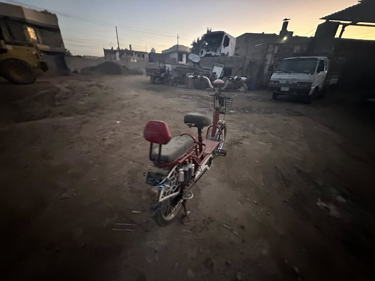 ‏بشكل شحن للبيع العنوان بغداد***********
