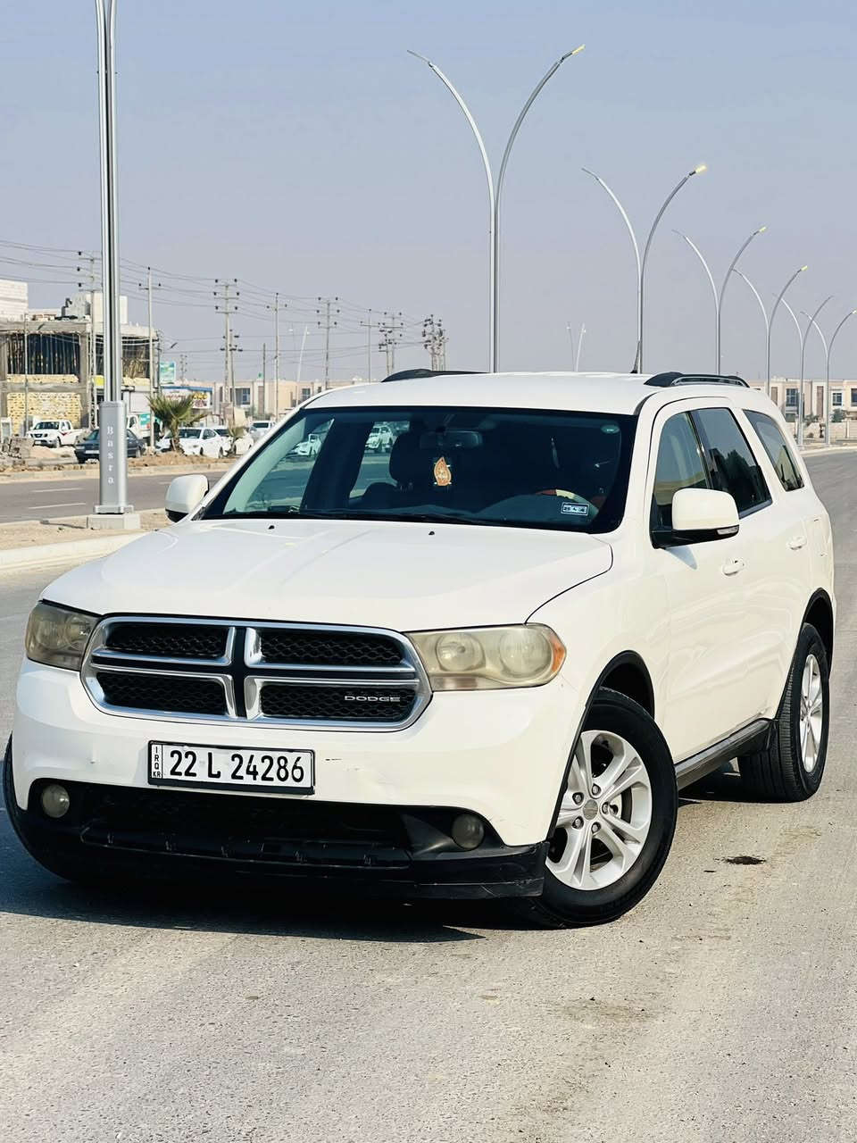 السلام عليكم
بيع او مراوس 
دوج دورنكو 2012 خليجي كفاله عامه كير مكينه حداده تبريد تايرات كلها تمام 
بيه شبر صبغ فقط بدون ضربه والباقي كفاله 
فول مواصفات عدا الفتحه 
تبريد وتدفئه كشنات تحكم سترين جهتين تشغيل عن بعد مري هيتر جنطه شفط بصمه خزن ميموري ترحيب عند الدخول 
تبريد 3 قطع فول السياره ماناقصها اي شي تجي وتشوف بعينك
رقم اربيل تحويل او وكاله 
مكاني البصره تنومه شط العرب 
***********
