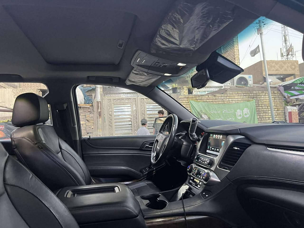 السلام عليكم لبيع جمسي وارد امريكي حادث بنيد وجملغ موديل 20 السياره مواصفات محرك المرغوب 5300 رقم بغداد انكليزي السعر 365وبيهه مجال التصال ***********/***********
