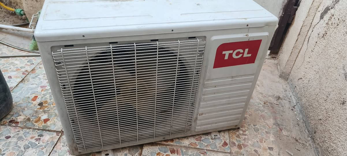 للبيع سبلت TCL
طنين
شغال عله فحص 
بس فتحته  لان انتقلت غير بيت طار منه شويه غاز

كامل ريمونه وبواريه
سعر300بي مجال
مكاني نجف كوفه


**إذا كنت صاحب هذا الإعلان وتريد حذفه لأي سبب، رجاءا أرسل رسالة إلى الدعم الفني**