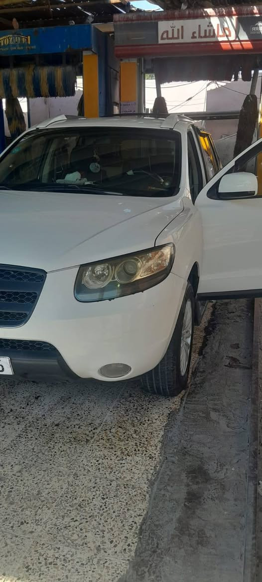 سنتافيا 2009 خليجي
مصبوغ احزام 
مبدل بنيد 
7 راكب 
محرك 2700_6V مبدل جديد
بسمي 
السياره جاهزه 
السنويه منتهيه صار شهر
التفاصيل بالصور 
والسونار موجود 
السعر : ١١٠ / بيه مجال 
الاستفسار ***********
