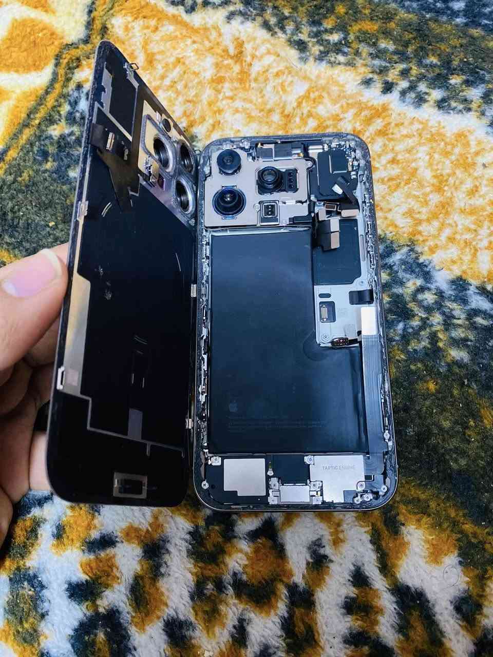 للبيع او مراوس 16 برو ماكس

 شاشة مكسورة بورد عطلان ابيعلك شاصي كامل بطارية 95 سماعات كاميرات امامية خلفية فلاتات كامل خلي سعرك بدون كسر بالسعر عنواني البلديات شارع المصرف 
رقمي *********** فقط واتساب متوفر
