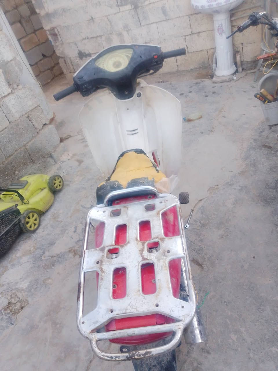 دراجه سيرفيز للبيع محرك لاتنقيص ولا تبخير كهربائيات كلها شغاله السعر350
***********
***********
