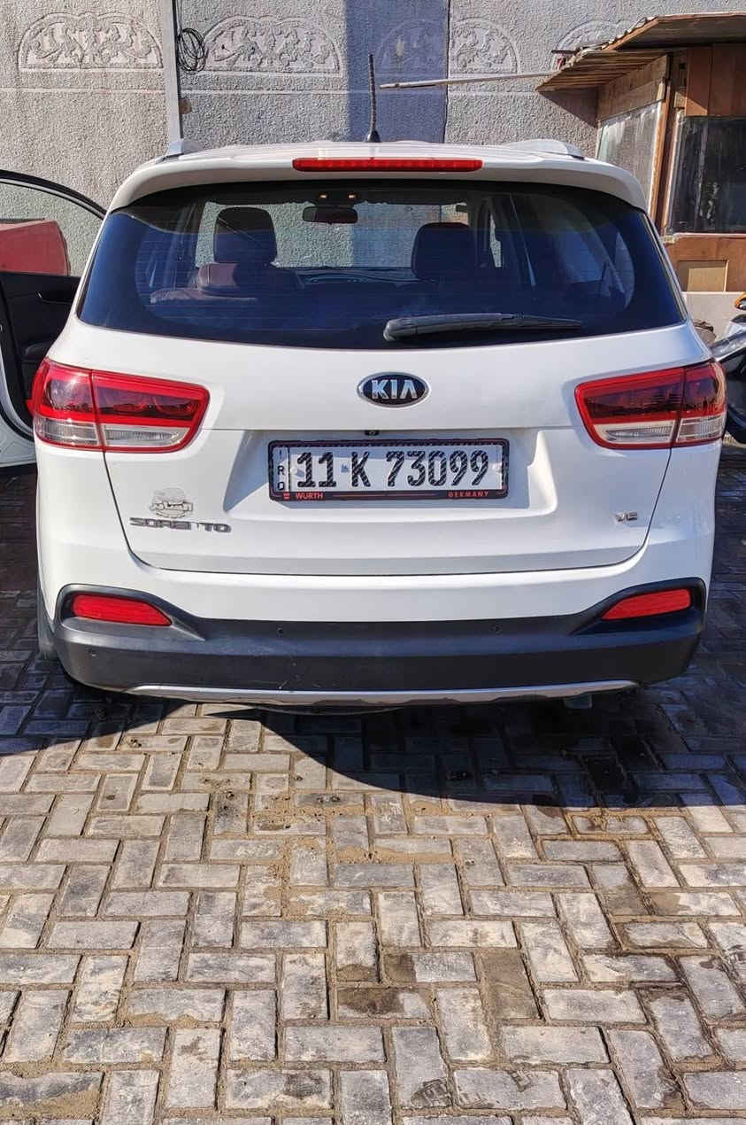 السلام عليكم
سورنتو 2016 خليجي
 مكفوله كفاله عامه
فول مواصفات عده الفتحه 
ماشيه 120 حقيقي السياره مال جناي
وبالعافيه على الياخذها
سنويه جديده لل 2030 
بغداد البياع حي العامل 
السعر 215 قفل من الاخير
***********
