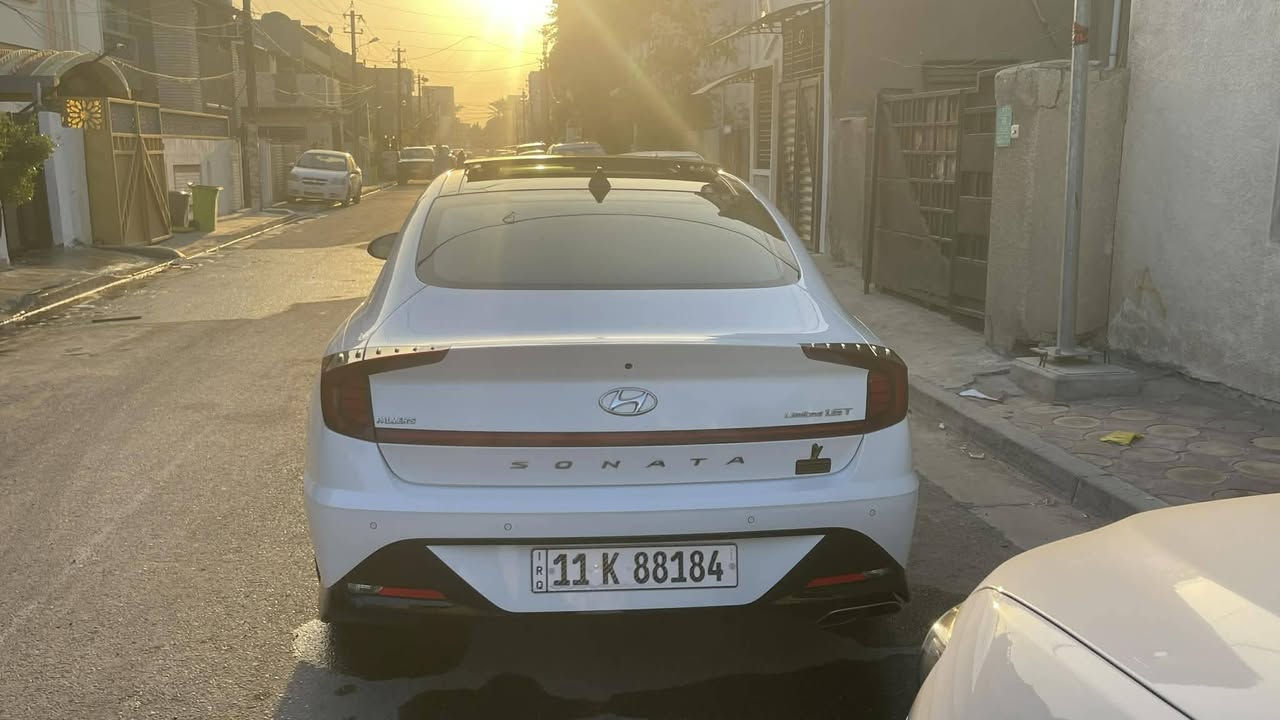 -
سوناتا موديل 2023 فئة لمتدد فول الفول

اعلى فئة بالسوناتا--

حادث مرفوق ويه الصور وبارد بل باب الخلفي

سعر 200 ورقة 

***********

  شنو ابالك بيها مواصفات

اوتو بارك تتقدم وترجع بالريمونت 

رقم بغداد بسمي واني المستورد دخول جديد  حجم المحرك 1600تيربو  صاروخ 🚀 

السايره دخول جديد وترقيم جديد 

1- بصمة ابواب لمس + تشغيل + صندوق

2- بانوراما ( فتحة سقف ) + بردة سقف كهربائي 

3- دشبول دجتال متغير 3 الوان

4- كشنات جلد

5- كشن كهرباء  2 امامي 

6- كشنات تدفئة تبريد

7- خزن 128 كيكا + ( android auto + apple car play)

8- 4 رادرات امامي وخلفي وجانبي + توقف تلقائي

9- اشاير في المري + نفطة عمياء في المري

10- انارة داخلية مركزيه 13 لون بلادي بيبان ودشبول

11- شاشة الحجم الكبير 12 انج + تحكم عام على السياره

12- سستم صوت BOSE الصوت 12 سماعة و دمام 2

13- لايت امامي 4 عدسات LED بكلايتات لد

14- هاندبريك بصمه + اوتو هولد للتوقف في الازدحامات

15- شاحنة طوارئ شحن سريع

16- منفذ USB امامي خلفي 

17- شفتات في الاستيرن كير ( تبترونك رياضي )

18- نظام المساعده على الاصطفاف

19- نظام الترحيب عنده الاقتراب داخل وخارج السياره

20- ويل سبورت 

21- 4 وضعيات قياده + تغير اللون في الدشبول 

22- نظام تحديد المسار 

23- مثبت سرعه 

24- نظام مستشعرات في الباب من تنفتح الباب تتوقف السياره 

25- تبريد السياره بيانو 

26- كيجات الكتورنية

27- كير 8 نمر دبل گلج

28-  خمس كامرات

السيارة مكانها الكراده 

اي استفسار الاتصال على الارقام

 غير متواجد على فيس فقط واتساب

سعر 200 ورقة 

--***********

السياره بدون يرباك وبدون داخل فقط بونيد بدلته اصلي ولقديم موجود يمي علا ضربته فقط صبغ بنيد ودعاميه
