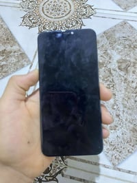 آيفون ١١ برو ماكس • شاشة بيها خطوط • كفرات ١١ عادي