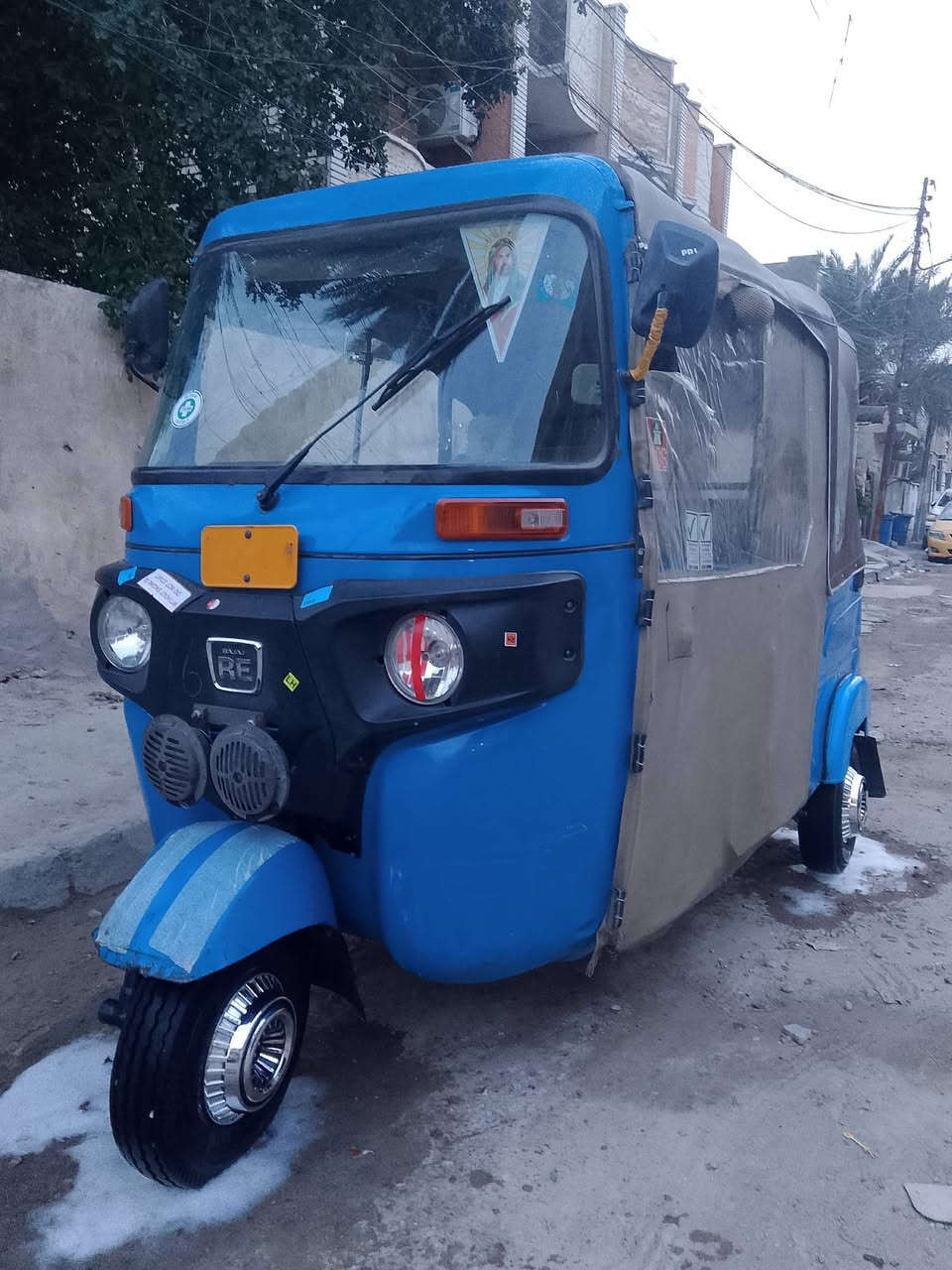 سلام عليكم تكتك 2022 مضلع التكتك كفاله عامه مكينة مكفول كسل شاد جديد تايرات جديد دبل زوج جديد صليب جديد المكان الشعب ،،***********
