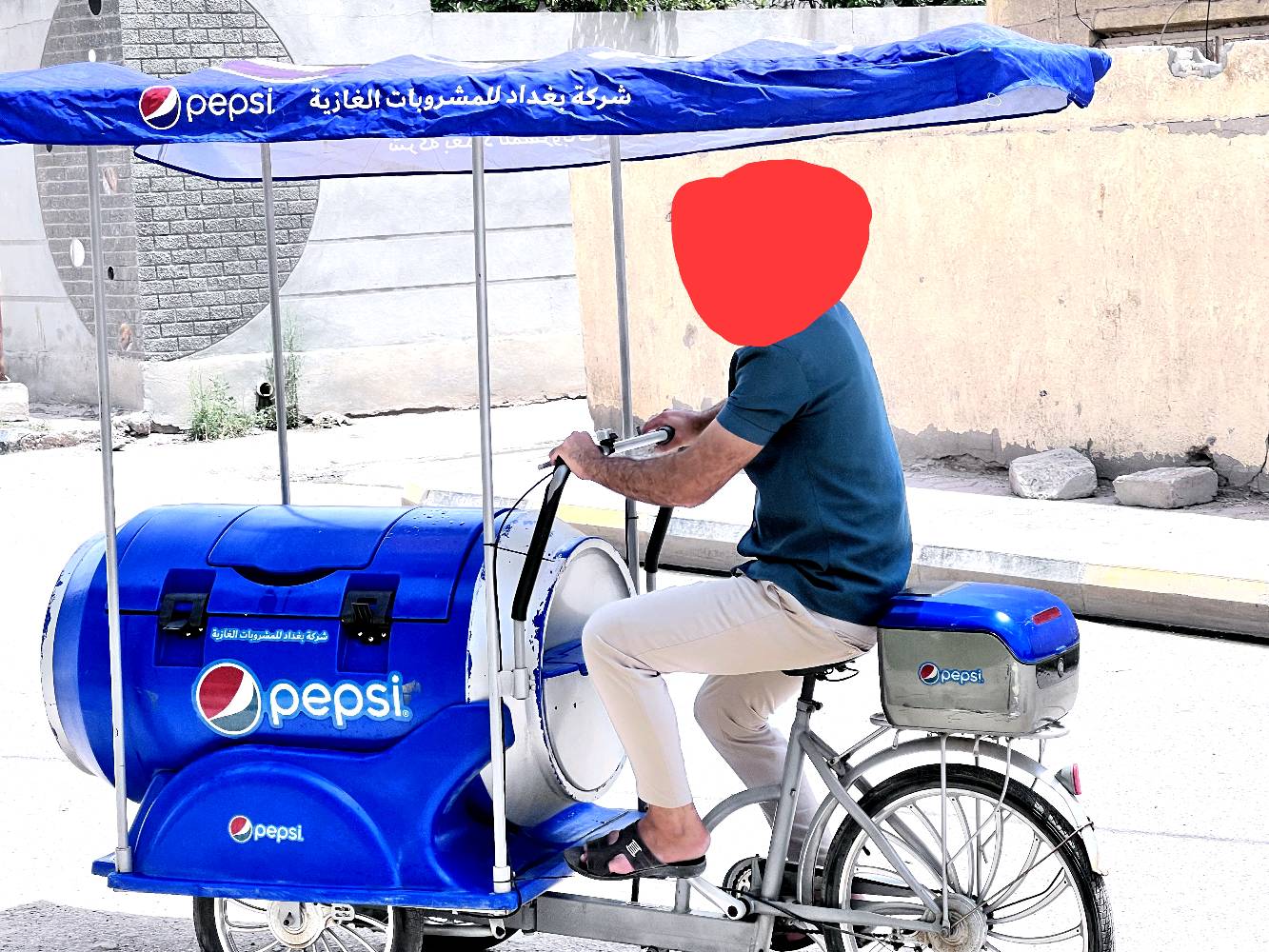 بايسكل ثلاث عجلات للبيع 
مستعجل عليه واريد ابيعه 
وهذا رقمي الواتساب 
***********
الف عراقي 450,000