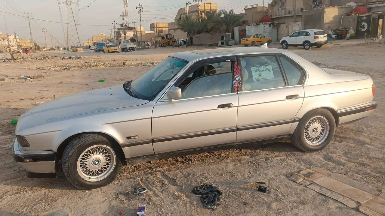 سلام عليكم بيئم 735للبيع مكينه وكير جدد تبريد ثلج صبغ جماليه السعر 50وبيها مجال للاستفسار الاتصال ***********

