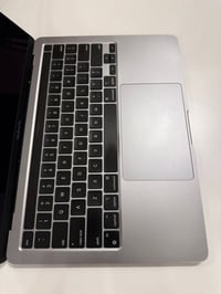 Macbook Pro 2022 13" CPU M2 RAM 8GB Storage 256GB Battery life 69% Bat...