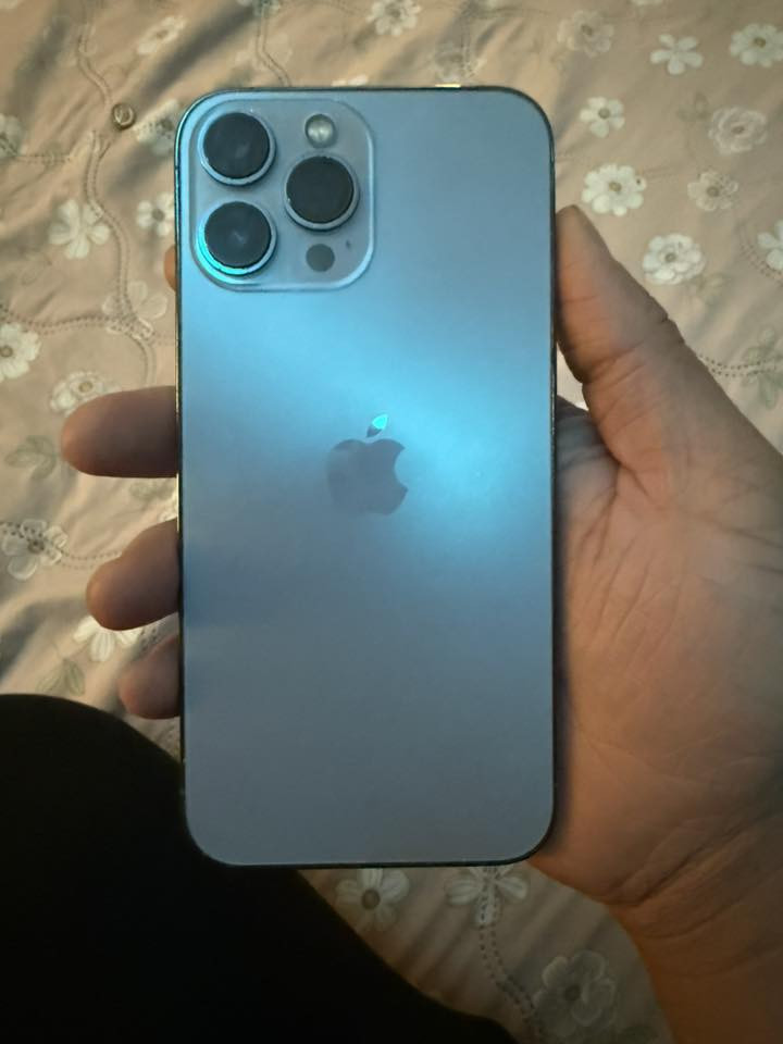 سلام عليكم 13برو ماكس ذاكره 256بطاريه 86لون جهاز بحري بدون ملحقاات شرق اوسط دبل سيم كارت جهاز فقط مبدل ضهرر 
سعر الجهاز570 
مكان مدينه الصدر 
***********
