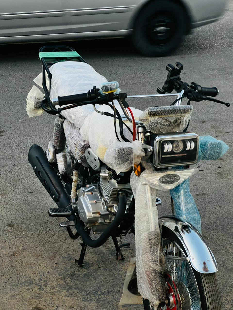 السلام عليكم دراجه تايكر للبيع موديل 2026
السعر 800$ بيها مجال بصيط ***********
