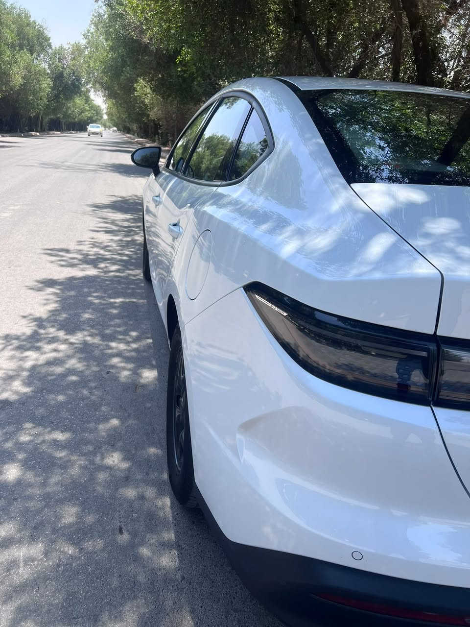 BYD سيل زيرو فايف
رقم بغداد باسمي مداور نفس اليوم 
سياره كفاله عامه 
ماشيه 13000 الف كيلو 
*********** مكان نجف
السعر 129 وبيها مجال بسيط حك الجيه
