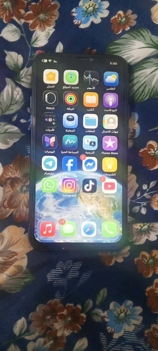 11 برو ذاكره 64  بطاريه 76 مستبدل فقط شاشه ٣ خيارات فيس إيدي شغال جهاز نضيف سعره ٢٢٥ وبي مجال***********

