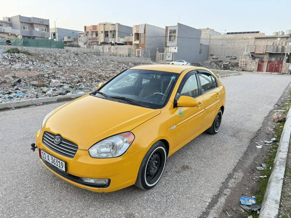 سلام عليكم
سياره اكسنت دبدوب للبيع 
موديل 2009 كابون بانزين 
رقم بغداد انكليزي  بسمي شرط التحويل
حادثها جاملغ الخلفي بيها داخل وموضح بصوره و جاملغ امامي مبدل بدون دواخل سعر 82 وبيها مجال للتواصل***********
