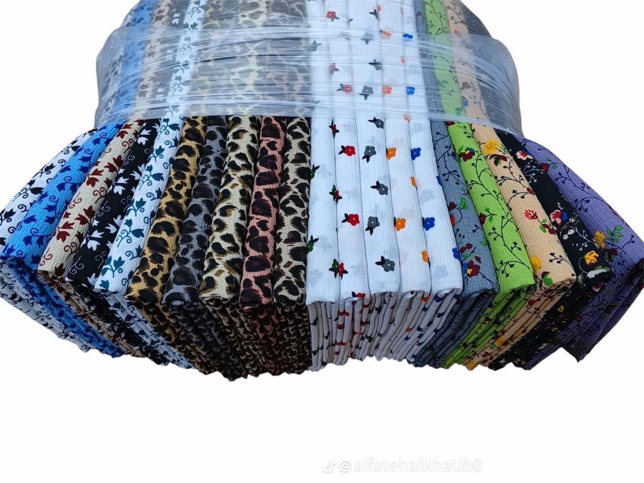 جديد 🥰🥰🥰🥰 اقماش كريشه  الأصلي نقشات درجه اولىً الثكيل  سعر القطعه  4 لف علاكه كامله 20 قطّعه للحجز واتساب ***********

يتوفر توصيل 🚗🚗 بكل محافضات العراق خلال ٢٤ ساعه راسلونا وتدللون
