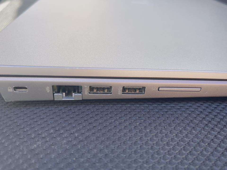 للبيع لابتوت hd
Ci7 8th
رام ١٦
كرت شاشة 4 خارجي نيفيديا
شاشة فول hd
معالج H
هارد 512 ssd
للتواصل: ***********
السعر: 550 الف وبي مجال
