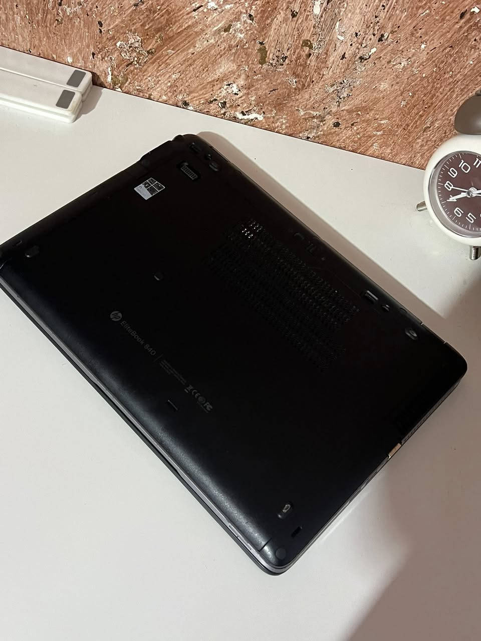 جهاز //HP EliteBook 840 G1
* المعالج: Intel جيل رابع (Haswell)
* التخزين: SSD حقيقي سعة 128GB
* الرام: مركب قطعتين RAM
* نوع الرام: DDR3L Laptop
* الجهاز يدعم ترقية الرام والتخزين
* الشاشة: 14 إنج
* بيه كرت Wi-Fi منفصل
* بيه نظام تبريد بمروحة واحدة
* الكيبورد أصلي HP

سعر ٢٠٠الف وبي مجال .


**إذا كنت صاحب هذا الإعلان وتريد حذفه لأي سبب، رجاءا أرسل رسالة إلى الدعم الفني**