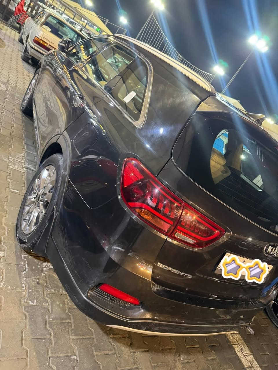 كيا سورنتو موديل 2020
لون جوزي 

رقم بغداد أنكليزي 

محرك 6سلندر 

فول مواصفات عده الفتحه

7راكب 

3قطع تبريد 

كشنات جلد 

كشنات الاماميه كهربائيه 

تحكمات استيرن

بصمة تشغيل بصمة ابواب مع بصمة صندوك 

مري ترحيب 

شاشه كبيره 

كامره دواره 

حساسات امامي خلفي 

وبيها بعد مواصفات

السياره مكفوله بس بيها 4 اصابع بارد قبق الصندوق جوه الرقم مثل ماموضع بالسونار 

السعر 230$وبيها مجال بسيط 

***********
