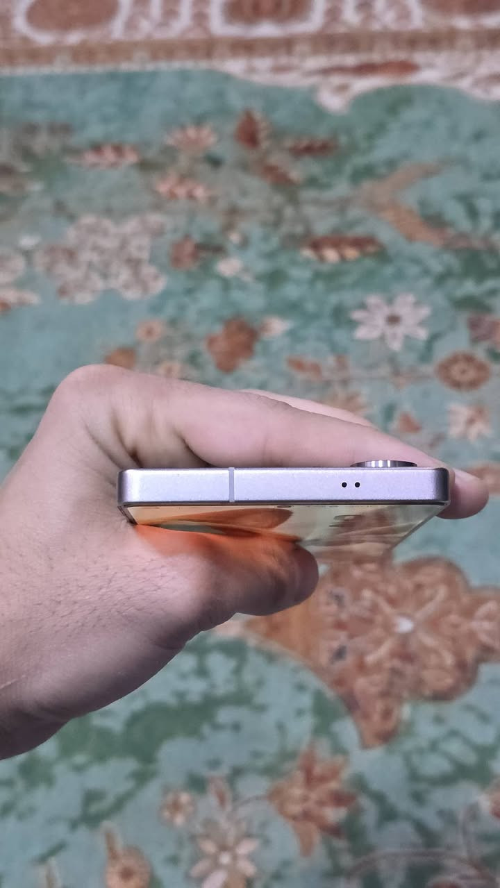 السلام عليكم
S 25Ultra 
الذاكره 1 تيرا 
بحاله الوكاله استخدام بسيط تصوير وتصفح 
مده الاستخادم شهرين وشويه 
كامل ملحقاته ضمان سنه كامله عين الفهد 
سعر الجديد 1950
السعر المطلوب 1550 نهائي 
مكاني بصره قضاء المدينه


**إذا كنت صاحب هذا الإعلان وتريد حذفه لأي سبب، رجاءا أرسل رسالة إلى الدعم الفني**