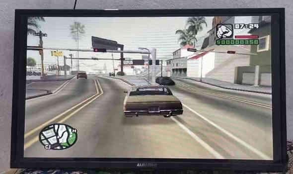 بلي 2 لون ابيض بعدة لوك شركة ما مفتوح كامل ملحقات جوستك عدد 2 وحدة واير + وحدة بلوتوث وفلاش 16 گيگا وميموري وAV الشاشة السعر( 45 ) الف عنواني ميسان ابو رمانه *********** عمارة
