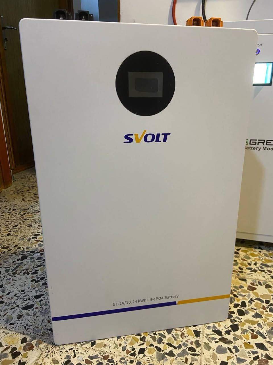 السلام عليكم .. بطارية Svolt بقدرة  10Kw .. 51V مستعملة حوالي سنة تقريباً مع ضمان 5 سنوات من مكتب أفق الفضاء ..
معروضة بسعر 1,500,000 مليون ونصف قفل ..
 للتواصل ***********
