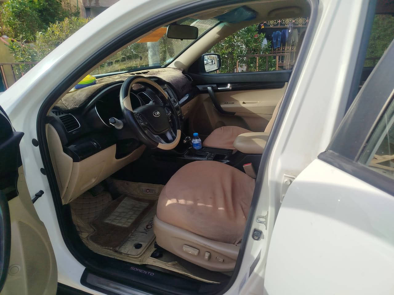 سورنتو 2013 خلیجی امخلي السونر مواصفات فول بس بدون فتحة سنوية رقم دولې باسمې كیر محرك شرط ماشیة 108 الف
مکان کلار 
سعر 167 بې مجال بسیط
***********
