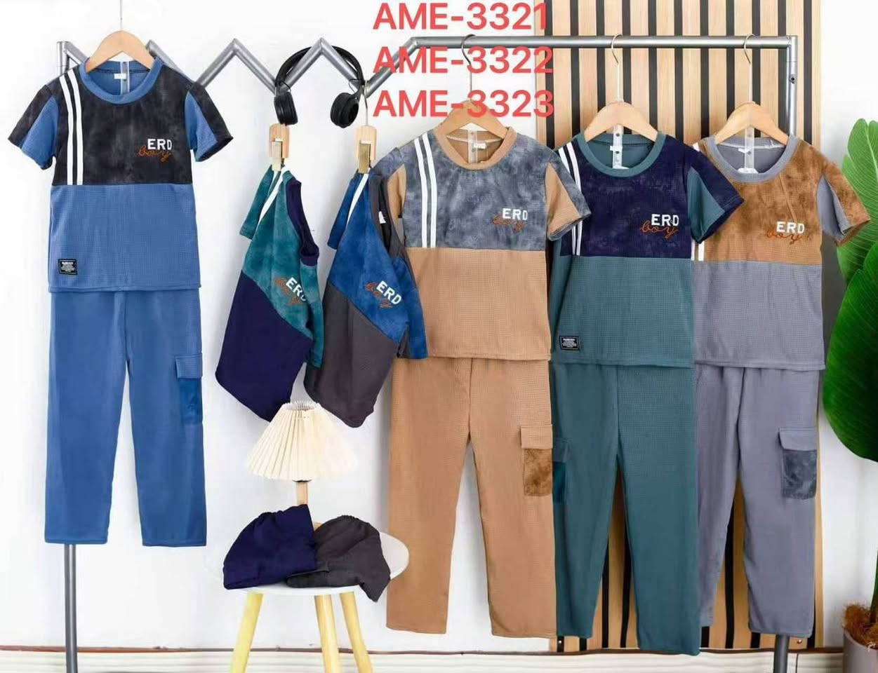 ✨ تراك بجامة خامة الأصلي ✨
ناعم، مريح وجودة ممتازة 👌

📏 المقاسات والأسعار:
• قياس 12–14 ➝ 36 ألف
   يلبس 1-4 سنه 
• قياس 15–17 ➝ 45 ألف
   يلبس 5-8 سنه 
• قياس 18–20 ➝ 50 ألف
   يلبس 9-12 سنه


**إذا كنت صاحب هذا الإعلان وتريد حذفه لأي سبب، رجاءا أرسل رسالة إلى الدعم الفني**