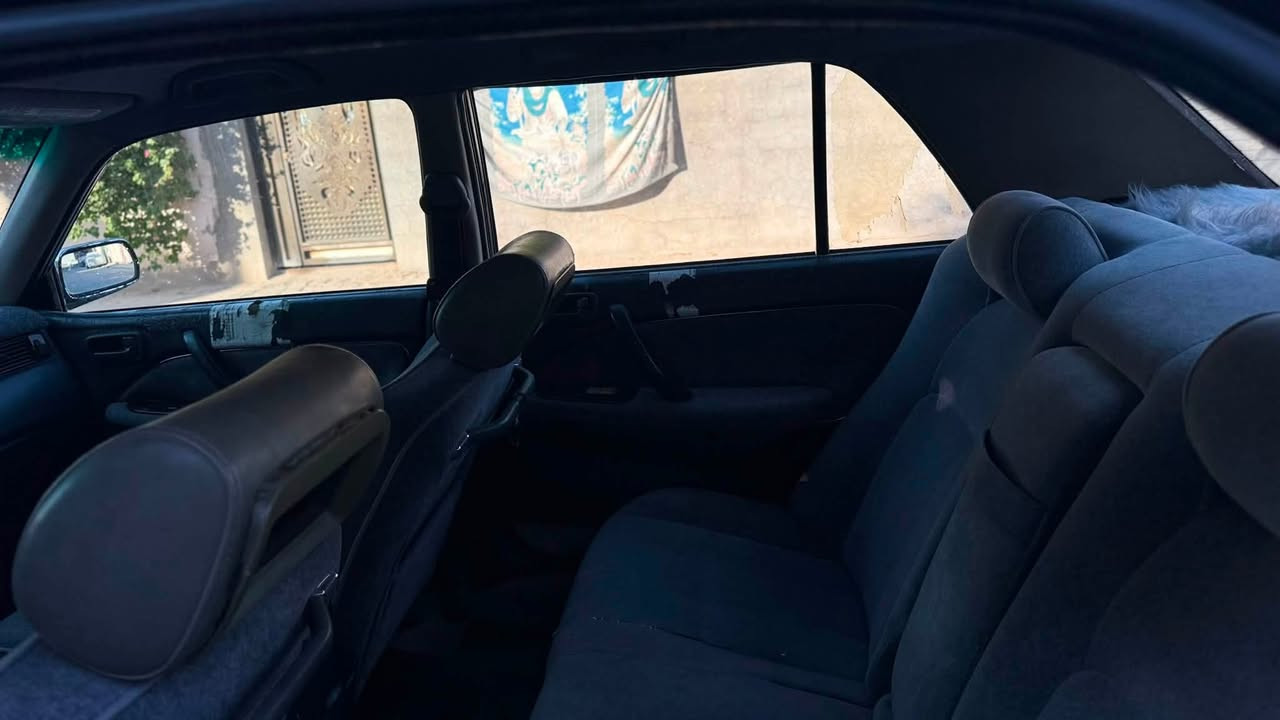 راس الثور تكم بلادي  مكينه وكير بالصندوق
مكينه ٢٥٠٠
رقم إنكليزي 
كفاله  كص وأصوليات والضربة القوية
داوخل نضيفة صبغ حزام فقط  للجماليه 
بسمي السيارة مكاني نجف 
‏***********
