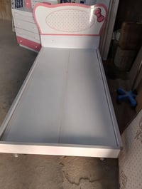 غرفه نفر • مخزن • سرير ماركة