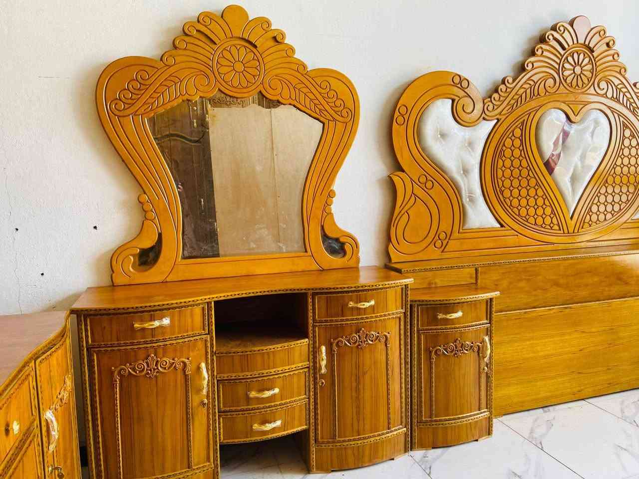 توجد غرفة نوم صاج عراقي درجه اولى نضافه فول العنوان الرمانه مقابيل المركز الصحي  للاستفسار خاص او ***********
