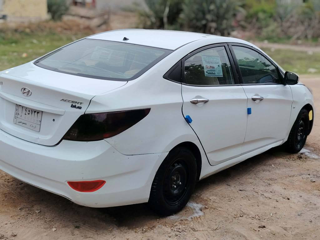 اكسنت2013 خليجي نص فول مكينه 1600 سيار بيه رشات بصيط مكفول من الحادث وتبديل مكينه كير حدادي مكفوالت السعر 72بيه مجال الرقم الهاتف ***********او *********** كربلاء, العراق
