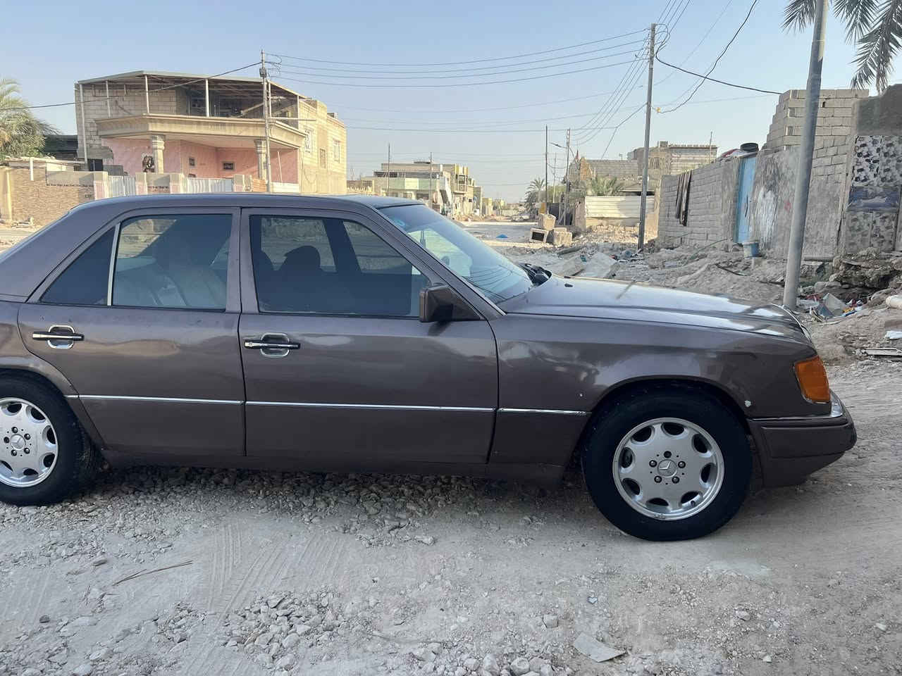 مارسيدس دب مديل 1989 
سياره جاهزة مكينه وكير وتبريد
حدادية وتخم تاير  
كهربائيات كلها شغاله 
 رقم بغداد باسمي 
سنويه ل30 
السعر 58 وبيها مجال 
البصرة / القرنة 
للاستفسار ***********
