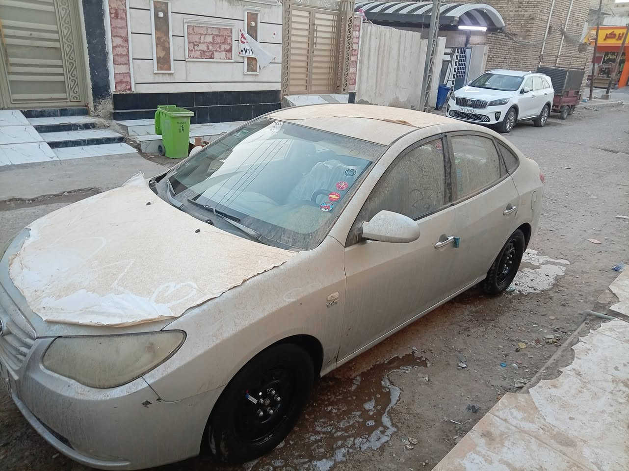 سلام عليكم الانترا 2010 مكينه  1600 كفاله كير ومكينه  تبريد ثلج حداديه تخم تاير جاهزه كصه جنطه متومه طبق لاصل أرقام وسنويه 2030  للبيع السعر 40 وبيه مجال مكاني العمارة ميسان رقمي ***********
