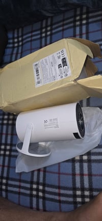 بروجكتر محمول • HY300 • يدعم 4K