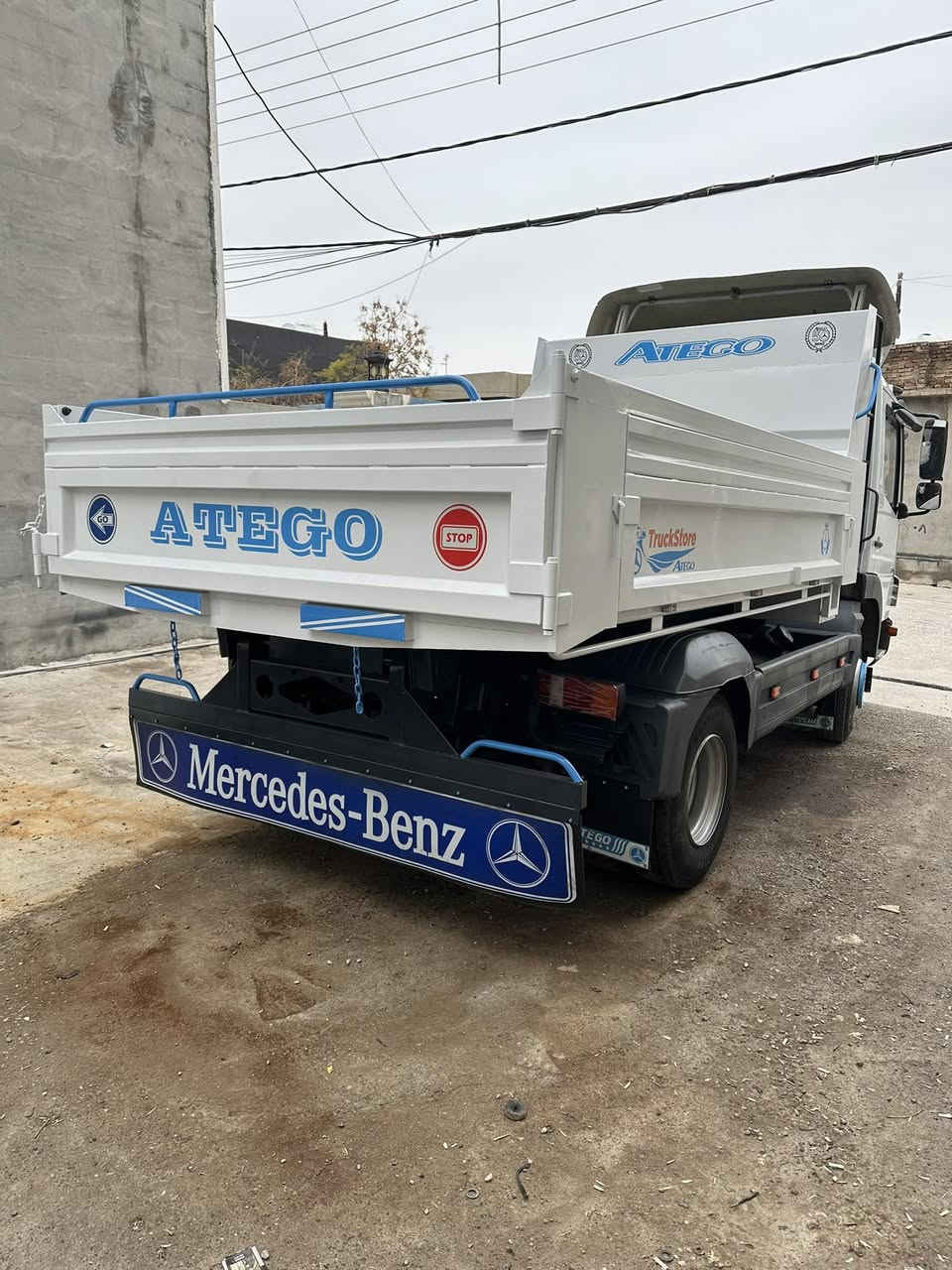 اتيكؤ بؤ فرؤشتنه مؤدي***********/***********/2006
