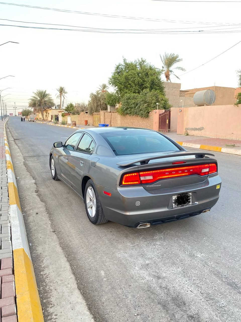 سلام عليكم ورحمة الله وبركاته 
عندي سياره جارجر موديل 2014 ادوات متومه طبق الأصل 
تدفئه تبريد كير محرك كله شرط واي نقص مابيه سياره نضيفه حيل تجي وتشوفه وحياكم الله جميعآ  السعر  اتصل وتدلل ***********
