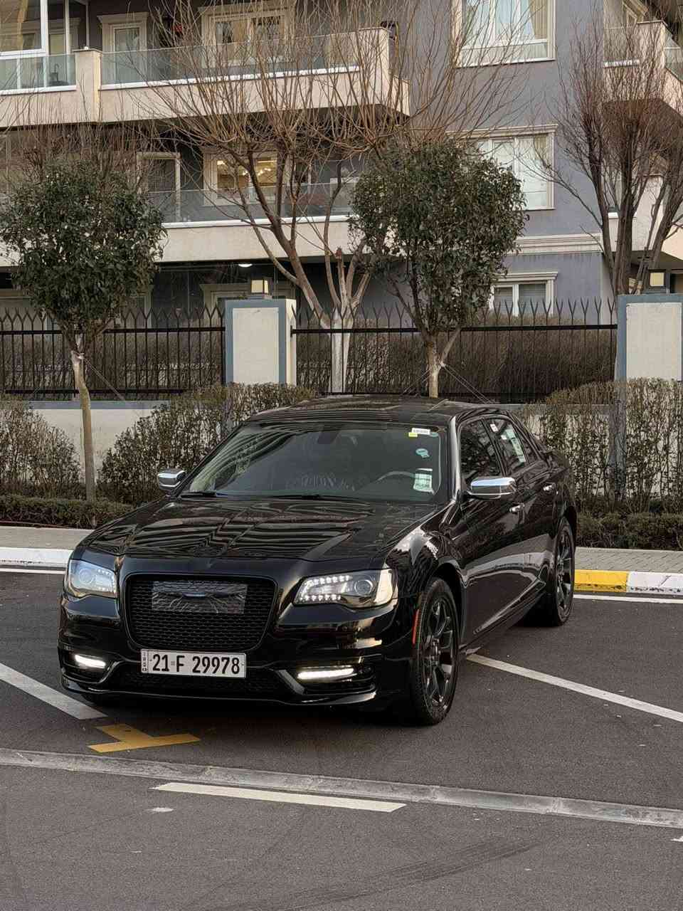 Chrysler C300 2016
کرایسلر٢٠١٦
مواسەفات C فول فول 
پانۆراما
بەصمە
کوشن جلد
کوشن کارەبا
کوشن خەزن
کوشن ساردوو گەرم
پەردە کارەبایی
شەخال
کامێرا 
AWD
تەحویلو خەرامە بەشەرت
سەیارەکە بێ بۆیاخە بەس یەک پەڵە کارتی هەیە
بێ ئەوەی ناوی گرتبێ پێشو دوای کەپسە
گێڕو مەکینەی بە شەرت نەکراوەتەوە
 دەعمی بۆ دەعمی بەشەرت 
شوین سلیمانی
*********** whats app
