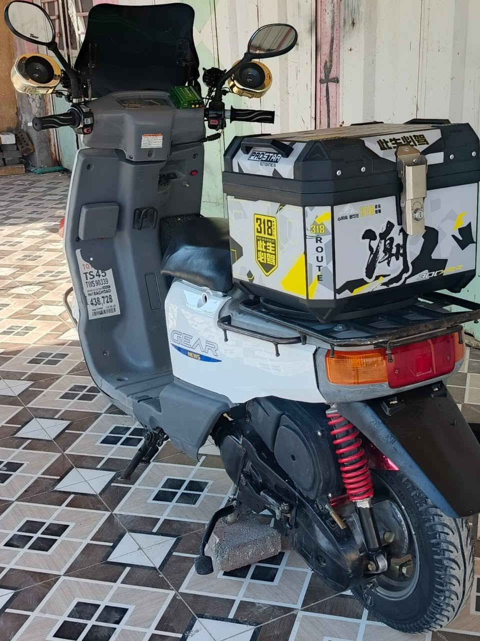 السلام عليكم 

دراجة بيكم       (للبيع) 
محوره      [محرك ماكس] 
بلادي مزود 
سلف رياضي
چاملغ رياضي 
صالنصه   FM
گـفـر رياضي 
عقل رياضي 9 نمر 
مسجل اصلي 2 سماعة 
لاايت زنون وبومه زنون
حاملة كوب 
دكمه دبل اشارة 
صندوك خلفي 
جهاز ريمونت تقفل وتفتح وتشغيل عن بعد
ريموت عدد 2 
مفتاح صندوك عدد 2
ريموت مسجل 
باتري عدد 2 
ألمكان بغداد الحسينية الراشدية 
الاستفسار: ***********
