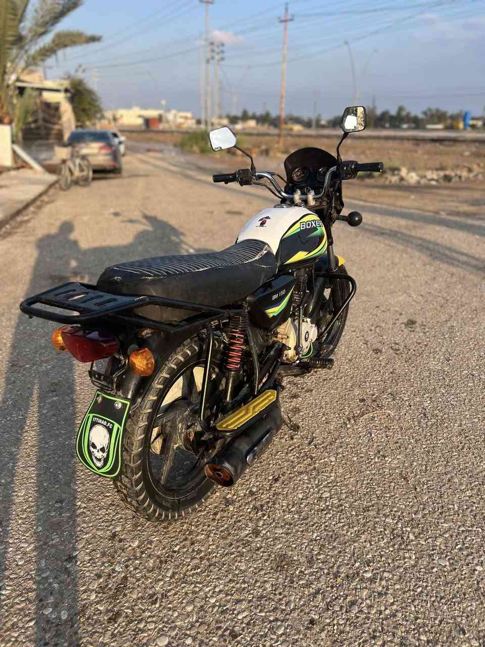 سلام عليكم دراجه بوكسر البيع موديل٢٠٢٠ واراق كامله دراجه كامله ما بيها أي نقص مكاني تقاطع القدس  الشراي يتصل عل رقم***********
