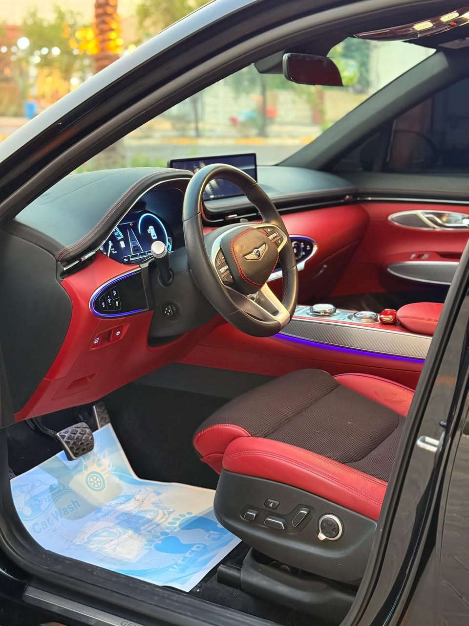 للبيع او المراوس
GV70 2023 Prestige
فخامة كورية 🇰🇷 + أداء رياضي ⚡ + كل التقنيات الحديثة ✨

المواصفات الرئيسية:
✅ بانوراما + شاشة 14.5 إنش مع CarPlay & Android Auto
✅ كاميرات محيطية 360°
✅ مقاعد جلد كهربائية حمراء مع تبريد، تسخين، ومساج + وضعية الطيارة
✅ السيارة تتحرك للأمام والخلف بالريموت بالكامل
✅ شحن لاسلكي
✅ محرك 2.5 Turbo – 300 حصان + دفع رباعي 4WD
✅ 5 أنظمة قيادة متعددة
✅ إنارة داخلية متغيرة الألوان + LED
✅ صندوق كهرباء + منافذ كهرباء متعددة
✅ هوك خلفي
✅ نظام ترحيب عند فتح السيارة
✅ نظام صوتي Lexicon 15 سماعة + Quantum Logic

السلامة والمساعدة:
• وسائد هوائية 
• مساعد تتبع المسار، النقطة العمياء، تفادي الاصطدام الأمامي والخلفي
• مساعد صعود التلال، تثبيت سرعة ذكي، كاميرا محيطة

📍 المكان: بغداد
📏 عداد المسافة: 27,000 ميل
💰 السعر: ٣٣ 
📞 واتساب: *********** / ***********

📌 ملاحظة: ضرر بسيط — تبديل بنيد فقط، نفس اللون، بدون لغد، بدون شاص
