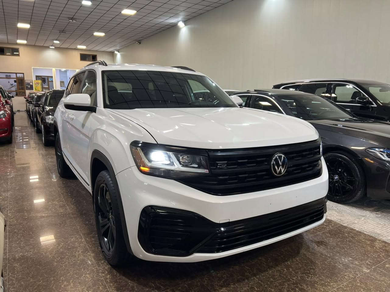 VOLKSWAGEN ATLAS SE V6

موديل: 2023
وارد: امريكي 
رؤيشتن: 48,000مايل
نرخ: 26,000$
مؤبايل📞: ***********
***********
ناونيشان:هةولير _معرض هاشم للسيارات 
شةقامي ١٠٠م بةرامبةر دائيرةي گمرگ سيارات

‏HASHM_FOR_CARS___هاشم للسيارات 

موديل: 2023
وارد: امريكي
ماشي: 48,000مايل
السعر: 26,000$
تلفون📞: ***********
***********
العنوان:اربيل _معرض هاشم للسيارات 
شارع ١٠٠م مقابل دائرة كمرك سيارات 

‏HASHM_FOR_CARS___هاشم للسيارات
