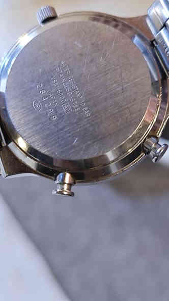 السلام عليكم
ساعة البا من شركة (سيكو)
الساعة نظام كرونوكراف 
الساعة نظيفة 100/100
شغلها 100/100
الساعة نوادر
سيرها مستبدل 
مكينة اصلية 100/100
سعرها 65الف وبيها مجال 
للتواصل أو الاتصال 
***********
