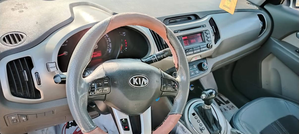 سلام عليكم سبورتج موديل 2016خليجي رقم بغداد الجديدباسمي كفاله من صبق وتبيل محرك2000دوش نص فول السعر 155مكاني بغداد الوسفيه ناحيه الرشيد الستفسار *********** ابو مصطفى
