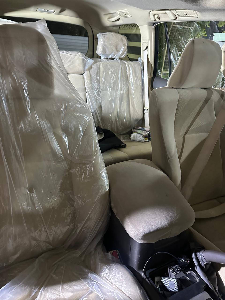 تويتا لاندكروز برادو 2017
سيارة جديدة جدا وكاله ساز
المسافه المقطوعه ١٤٠ الف كم
محرك كير واير بشرط مامفتوح 
سيارة حيل نظيفة كلشي عل بلاد جديد 
سنوية هزة كلشي جديد مدفوع لـ
باسمي السنوية بشرط تحويل وغرامـة
سيارة مابيـها دينار مصرف كامل من كل نواحي
رقم صاحب سيارة ***********
